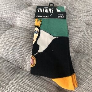 Disney Villains: Evil Queen crew socks